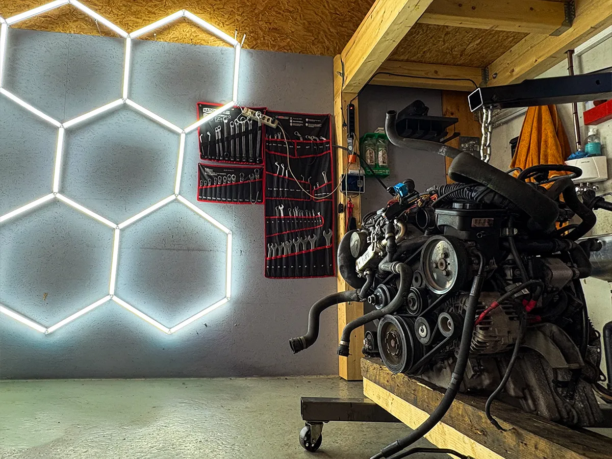 Motoraustausch in der Werkstatt