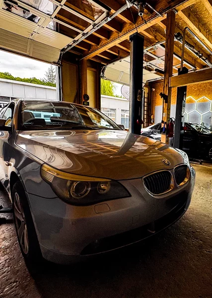 kings garage 18